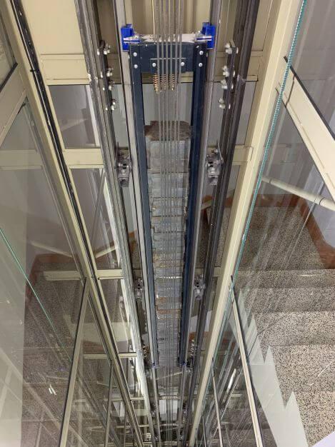 Instalación de Ascensor con REFORMA INTEGRAL